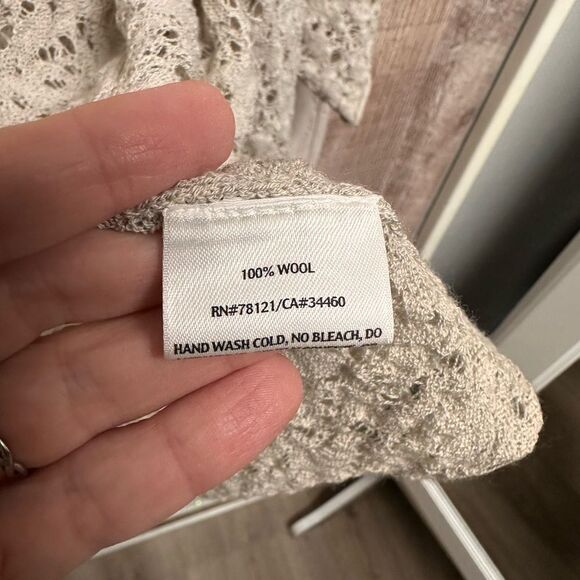 Eileen Fisher wool lace lightweight cardigan - Picture 5 of 13